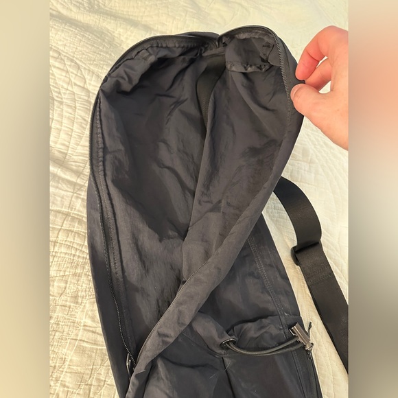 Lulu Lemon Adjustable Yoga Mat Bag - Picture 5 of 7